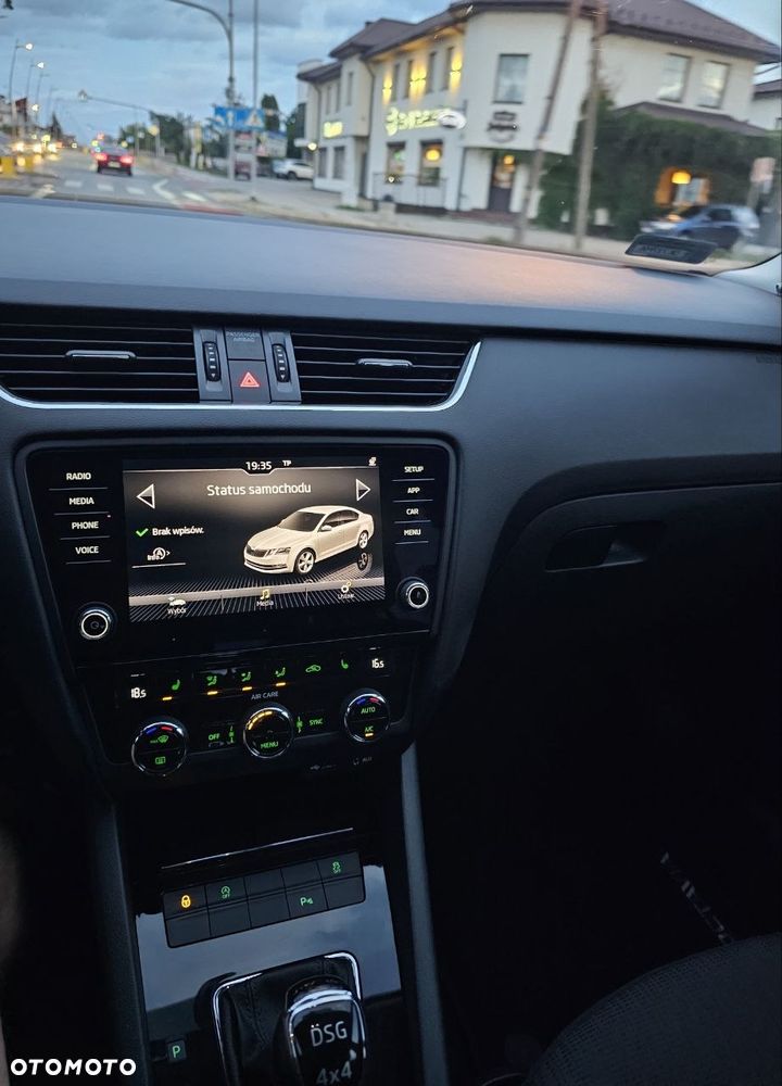 Skoda Octavia 1.8 TSI 4x4 Style DSG - 32