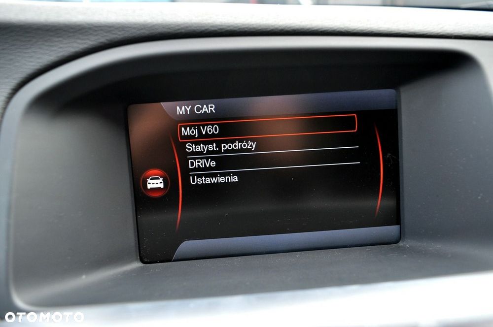 Volvo V60 D3 Geartronic Momentum - 28