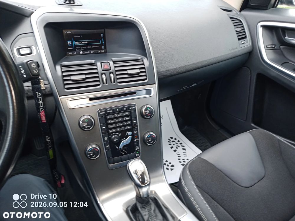 Volvo XC 60 D4 AWD Kinetic - 3