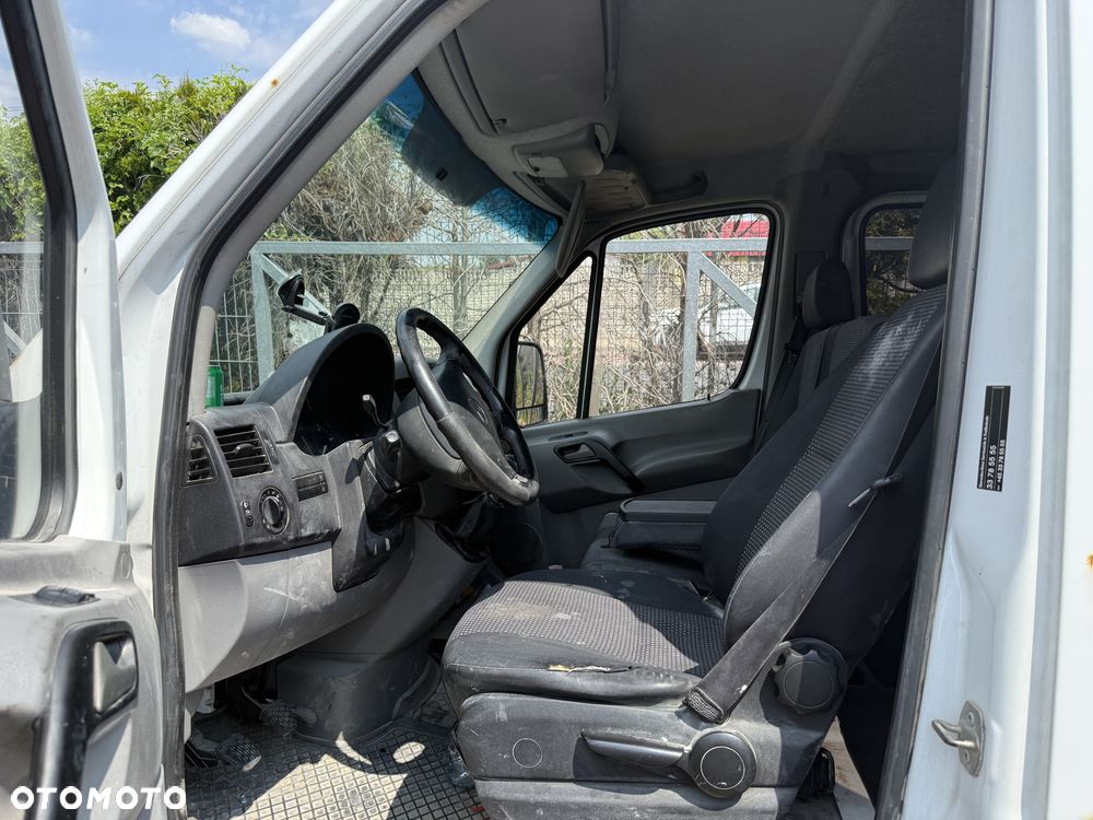 Mercedes-Benz Sprinter - 7