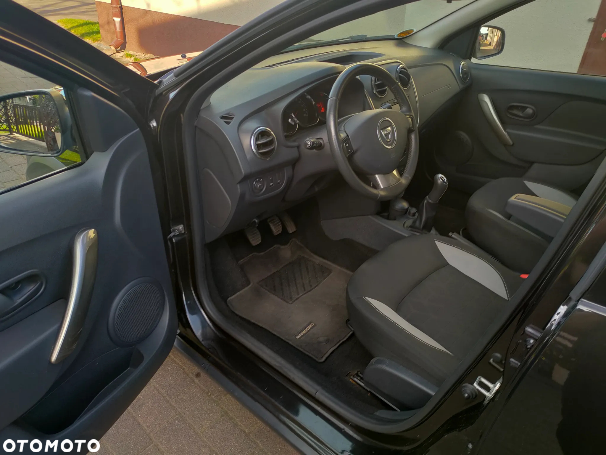 Dacia Sandero Stepway 0.9 TCe Laureate S&S - 19