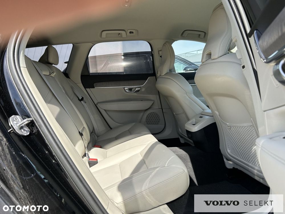 Volvo V90 Cross Country - 26