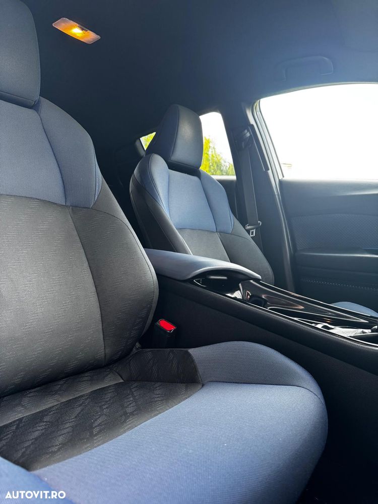 Toyota C-HR Style Selection - 22