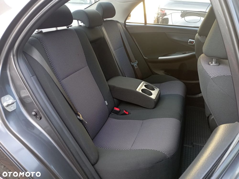 Toyota Corolla 1.6 Premium - 10