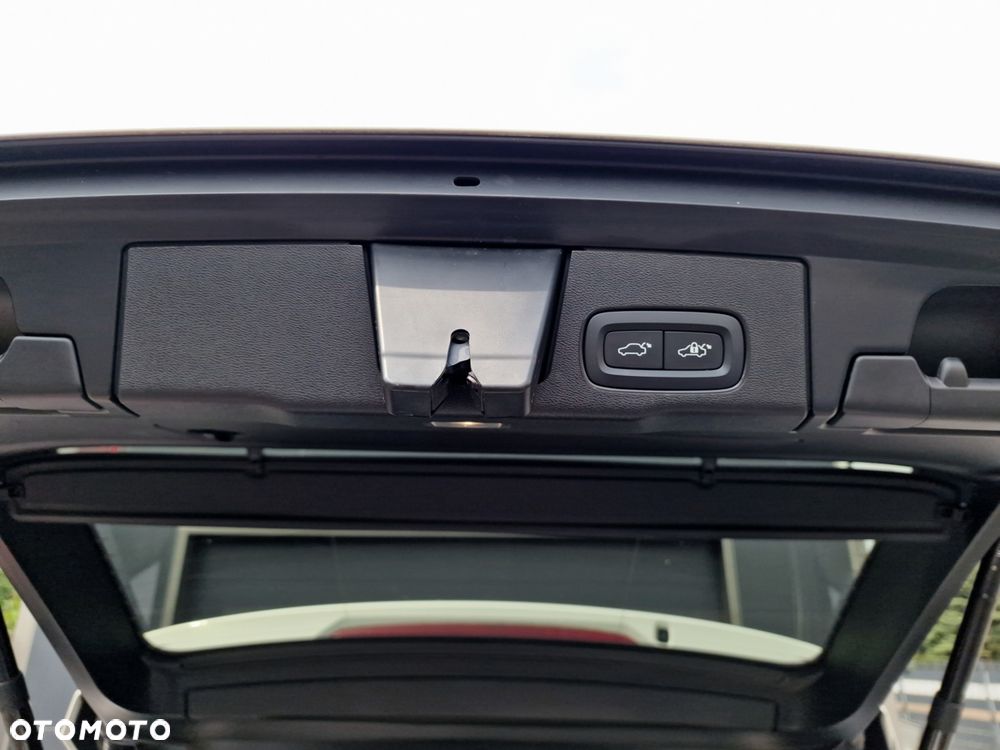 Volvo XC 60 B4 B Geartronic RDesign - 11