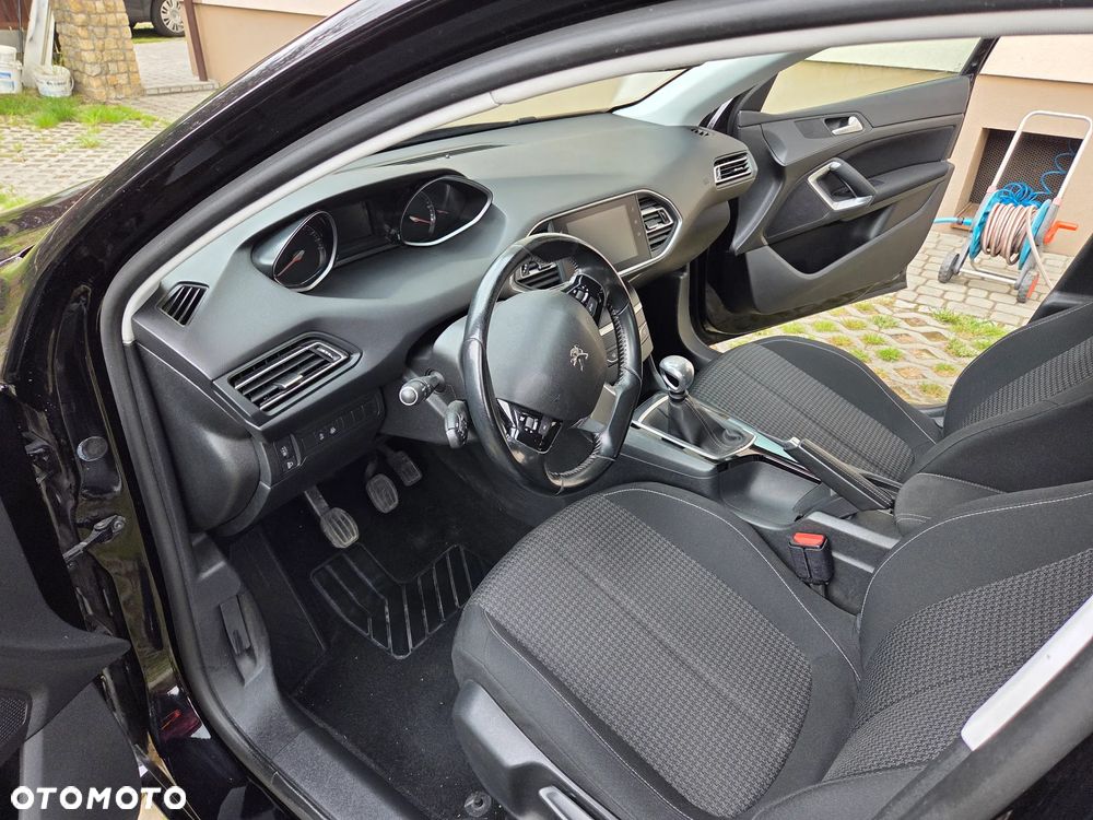 Peugeot 308 BlueHDi 130 Stop & Start Style - 12