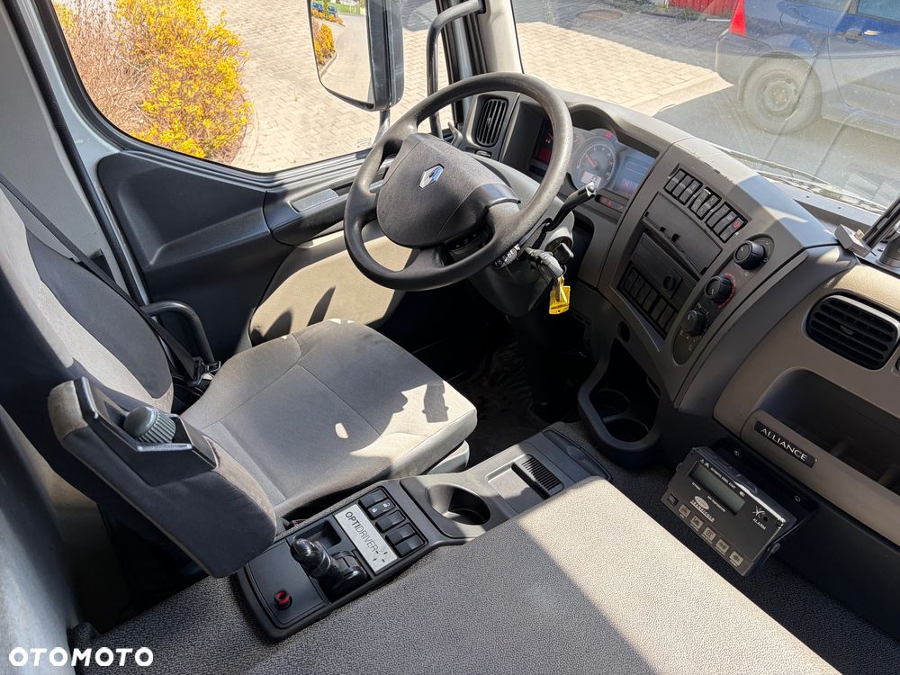 Renault PREMIUM 26.380 6X2 CHŁODNIA IZOTERMA 23 PALETY - 6