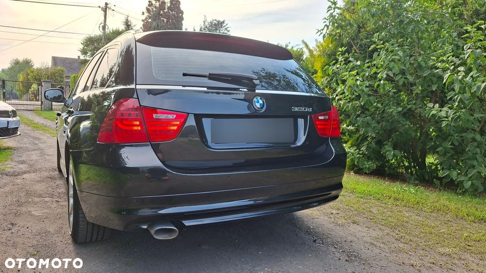 BMW Seria 3 320d xDrive DPF Edition Lifestyle - 3