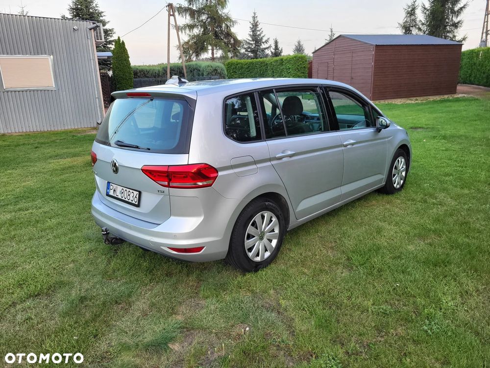 Volkswagen Touran - 5