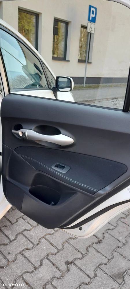 Toyota Auris 1.33 VVT-i - 11