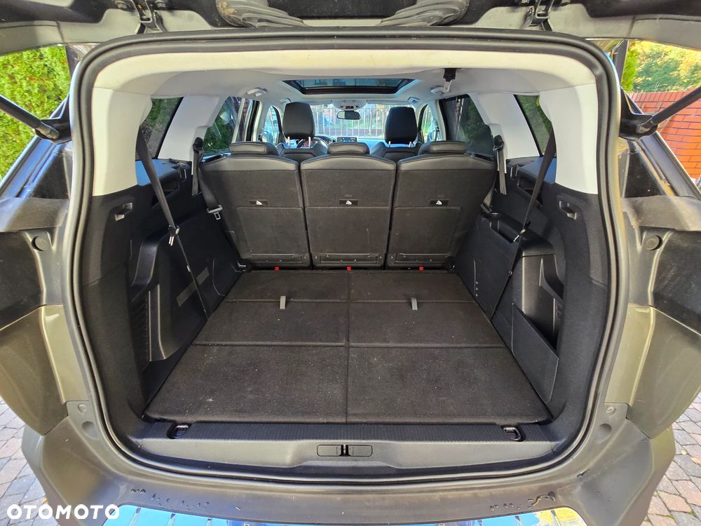 Peugeot 5008 - 19