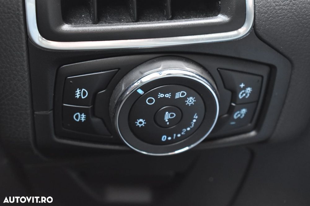Ford Focus 1.6 TDCI DPF Start-Stopp-System Titanium - 19