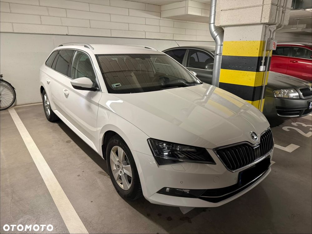 Skoda Superb 1.8 TSI Ambition DSG - 19