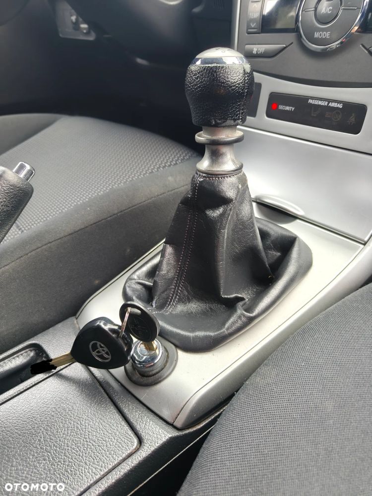 Toyota Corolla - 22