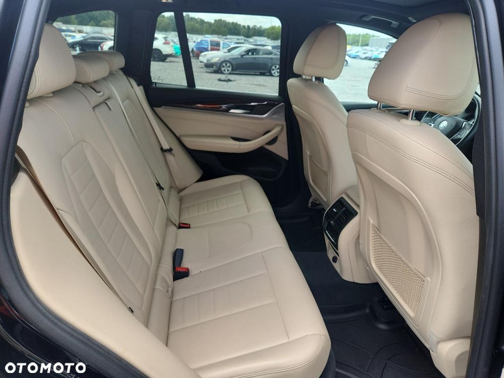 BMW X3 - 10
