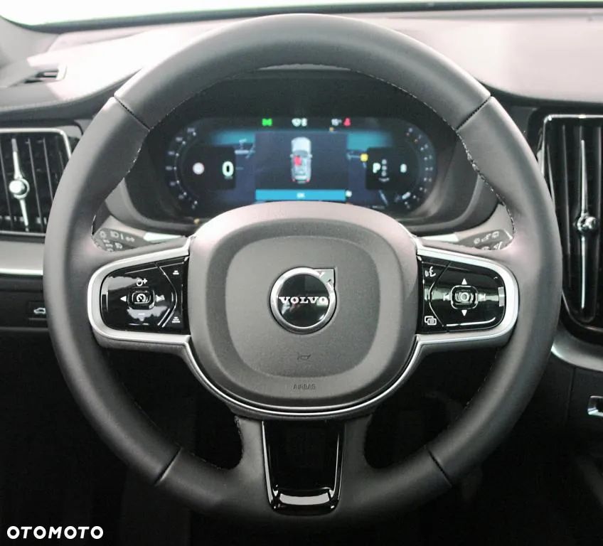 Volvo XC 60 B5 B AWD Ultra Black Edition - 16