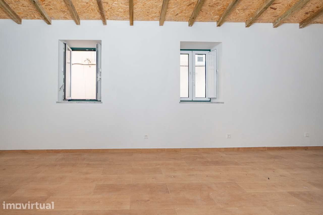 Loft com enorme potencial de transformação - Grande imagem: 4/14