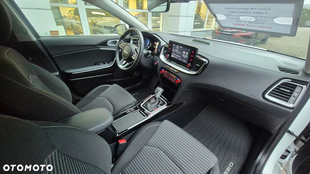 Kia Ceed 1.6 GDI PHEV L DCT - 16