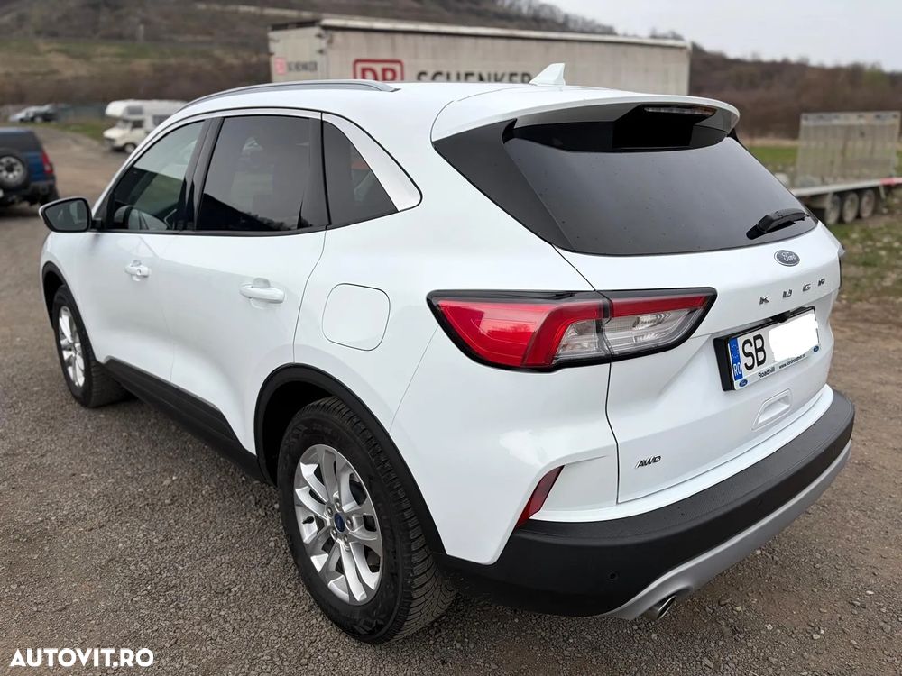 Ford Kuga 2.0 EcoBlue A8 AWD Titanium - 4