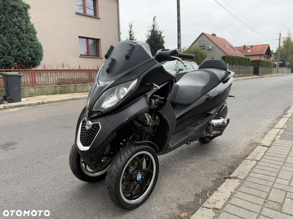 Piaggio MP-3 - 3