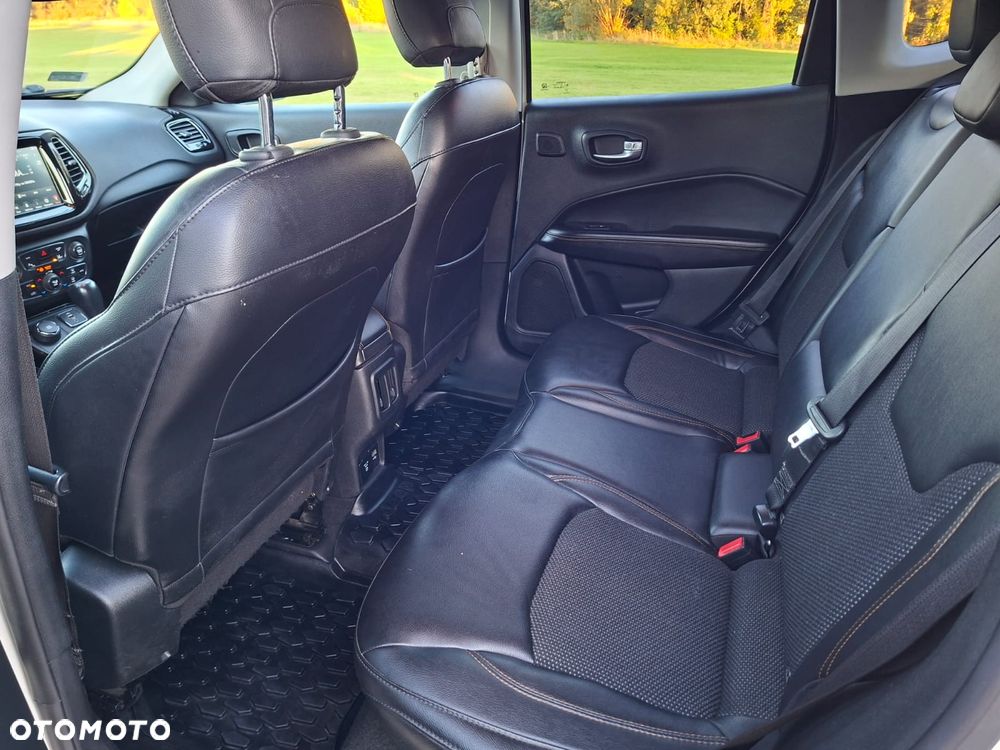 Jeep Compass - 9