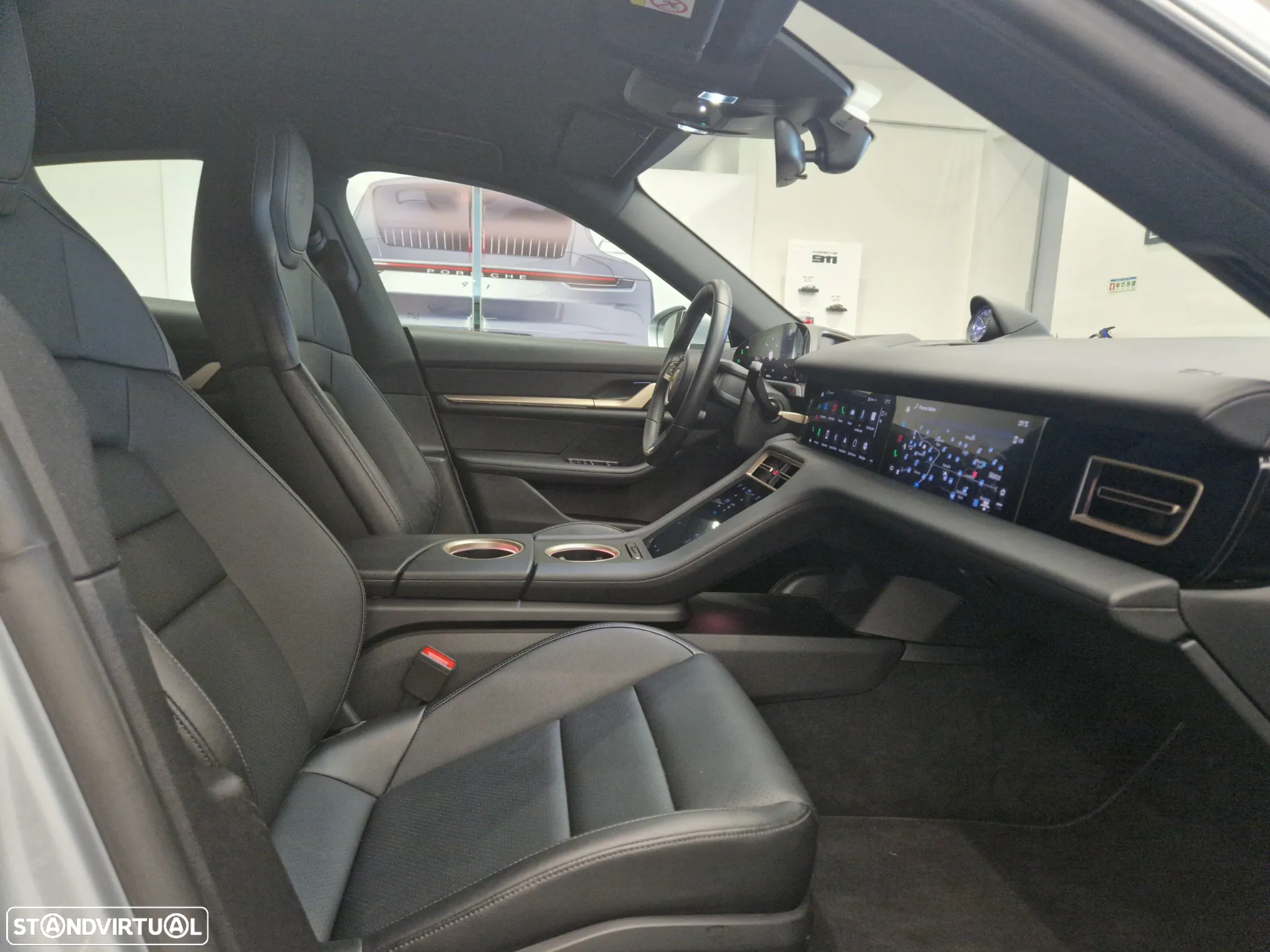 Porsche Taycan Standard - 23