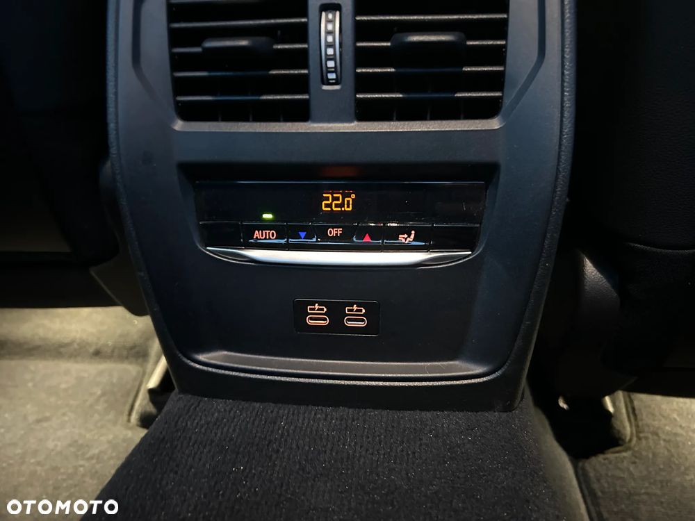 BMW Seria 3 318i M Sport - 17