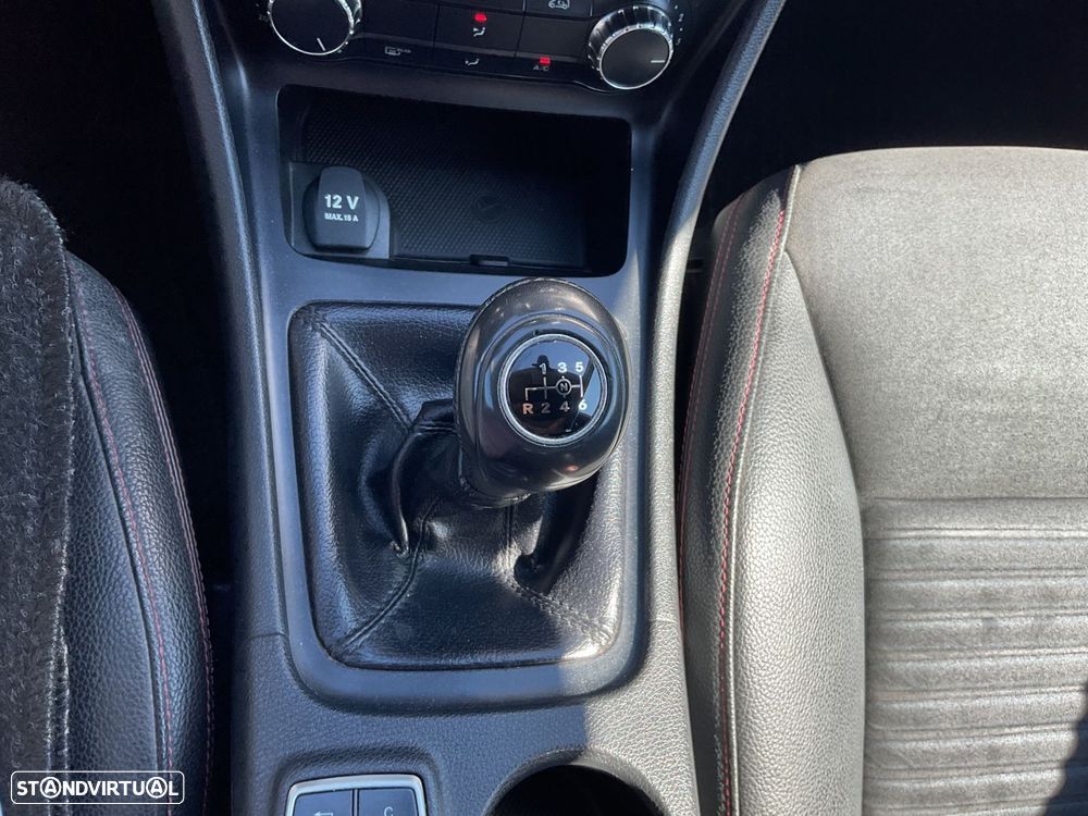 Mercedes-Benz A 180 CDi BE AMG Line - 30