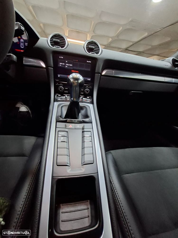 Porsche 718 Cayman 2.0 Style Edition - 13