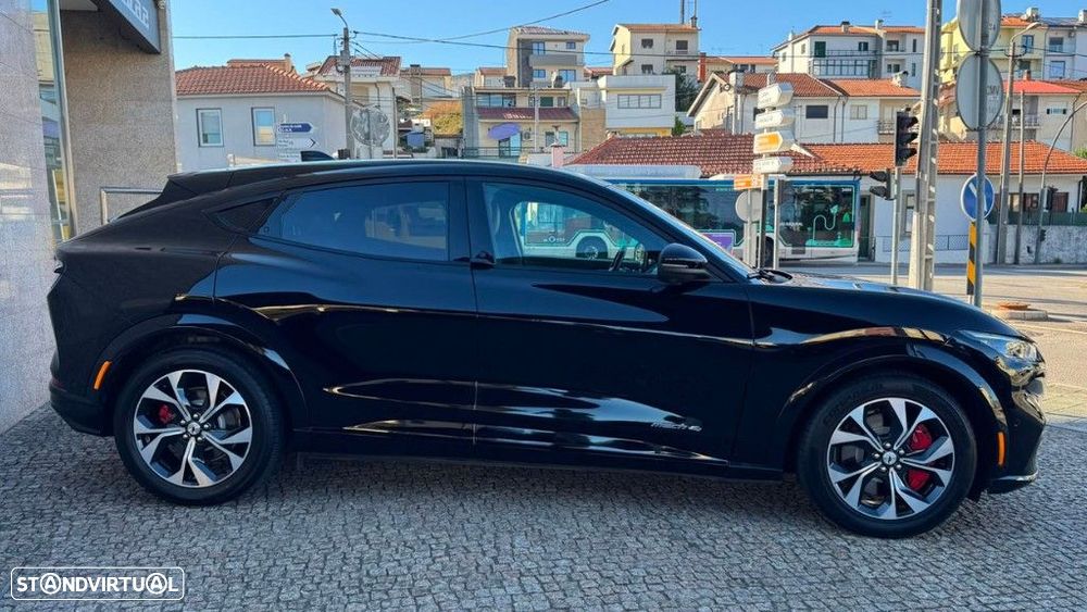Ford Mustang Mach-E AWD PREMIUM - 9