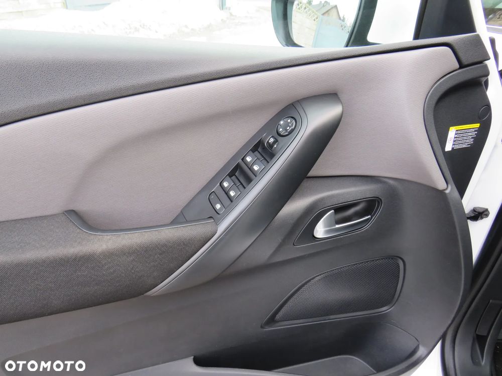 Citroën C4 Picasso - 25