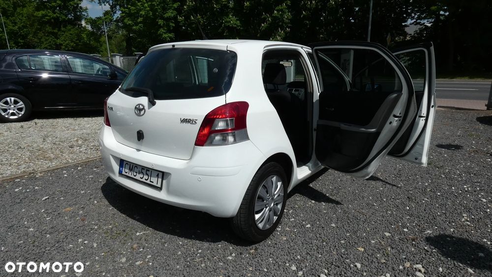 Toyota Yaris 1.33 2010 - 14