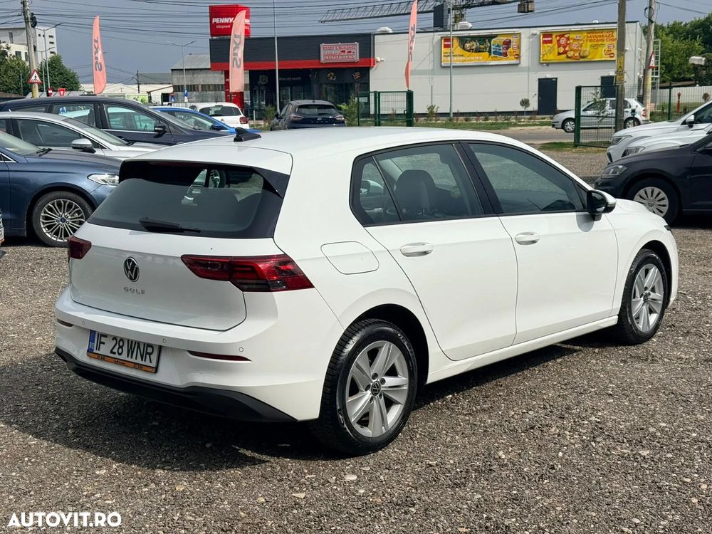 VOLKSWAGEN Golf 2022 — imagine 6