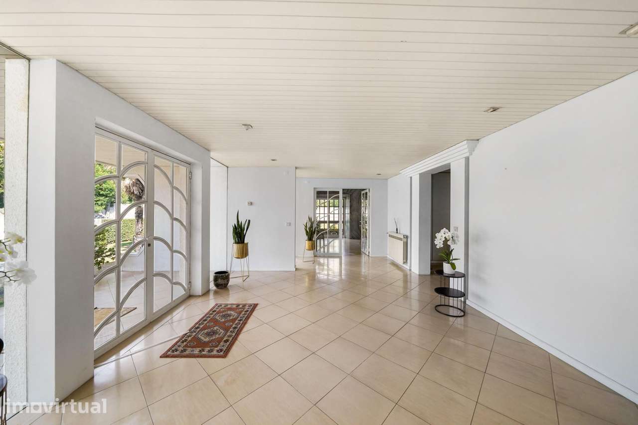 Moradia 8 suites e casa independente com 2 suítes, com piscinas... - Grande imagem: 5/48