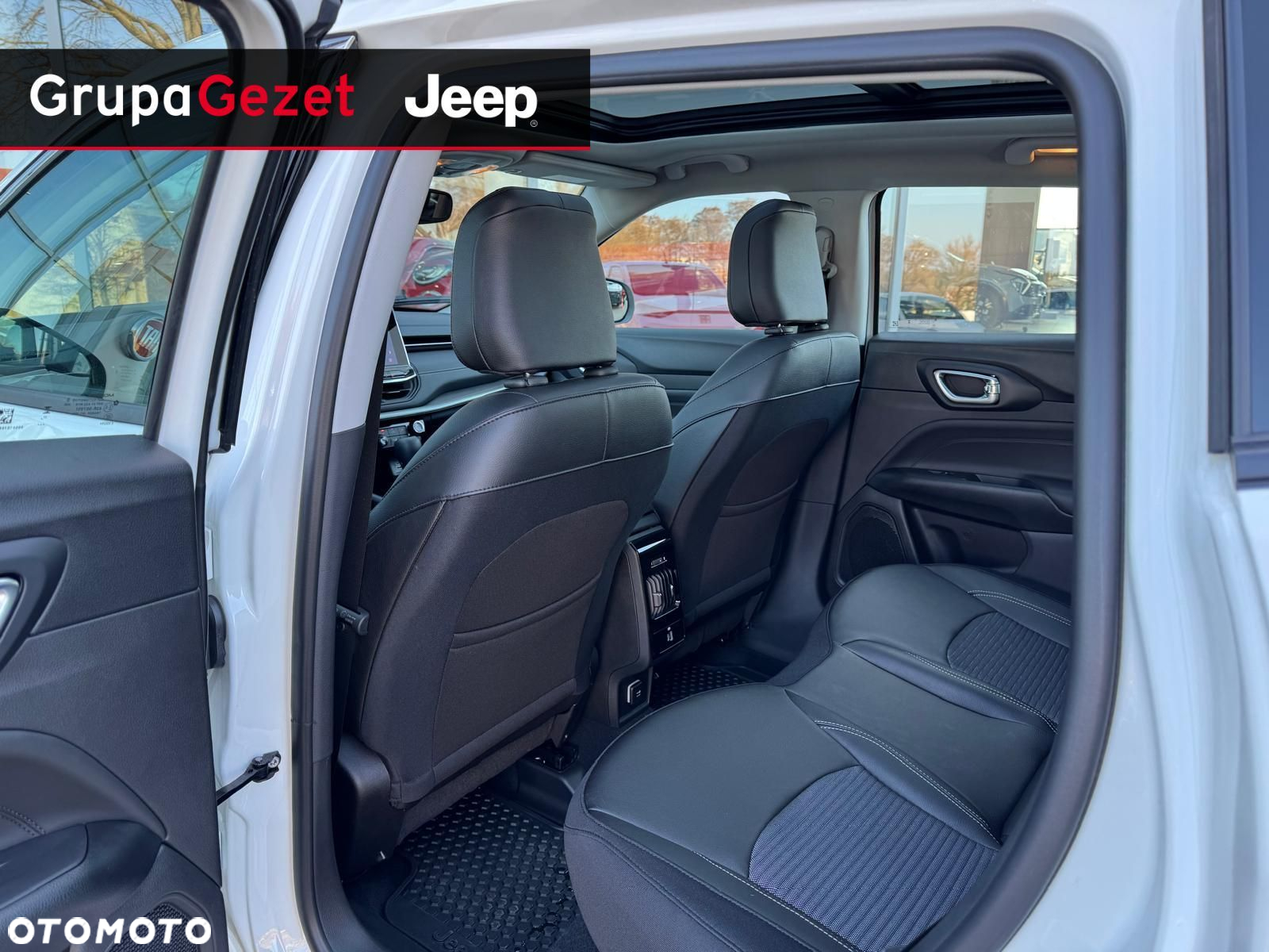 Jeep Compass - 11