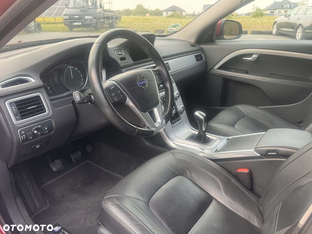 Volvo V70 D4 Momentum - 25