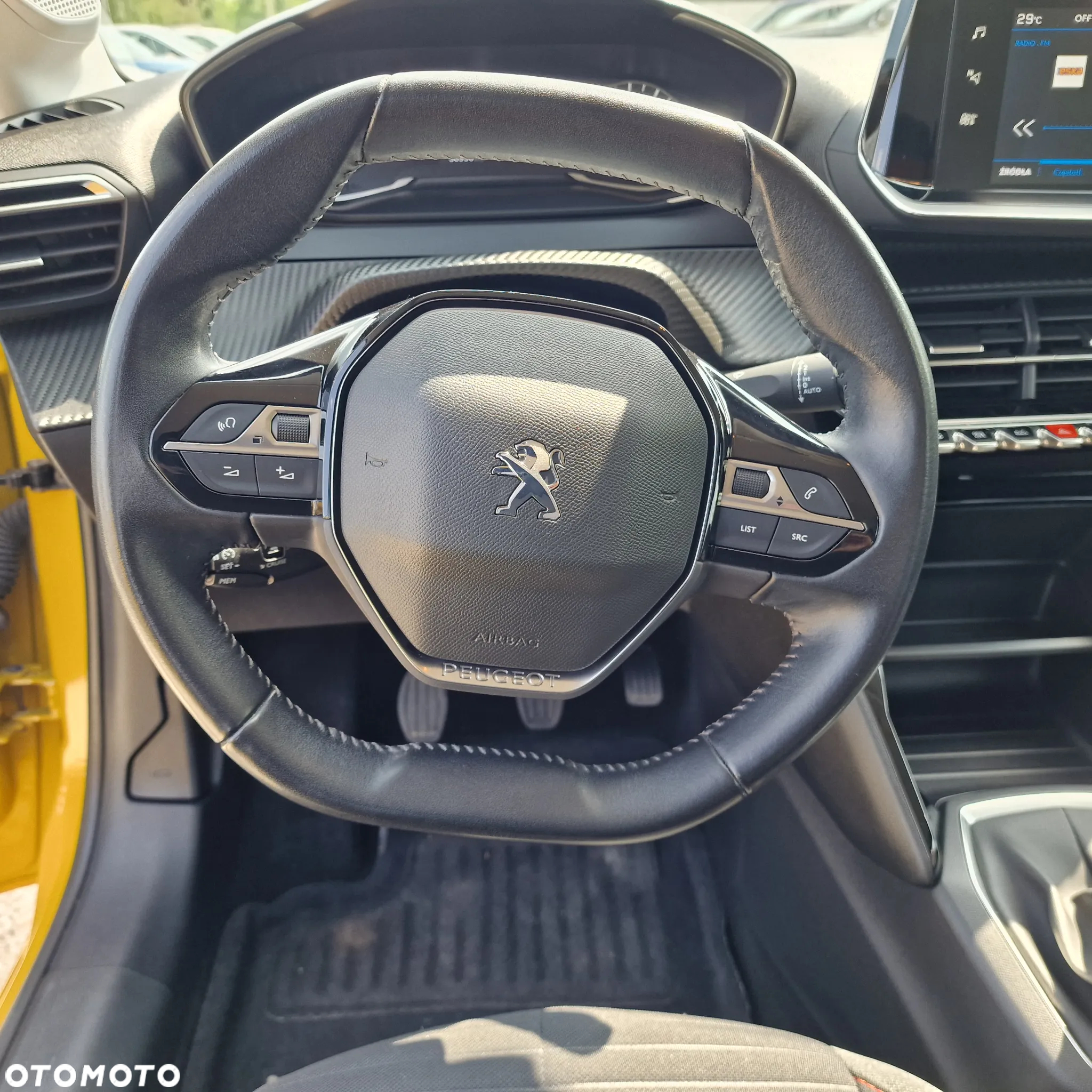 Peugeot 208 1.2 PureTech Allure S&S - 19