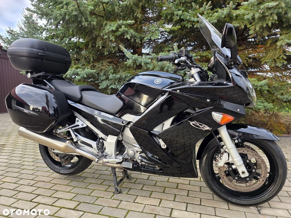 Yamaha FJR - 21