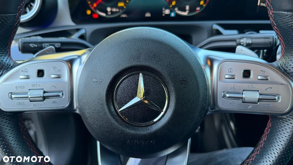 Mercedes-Benz CLA 200 AMG Line 7G-DCT - 31