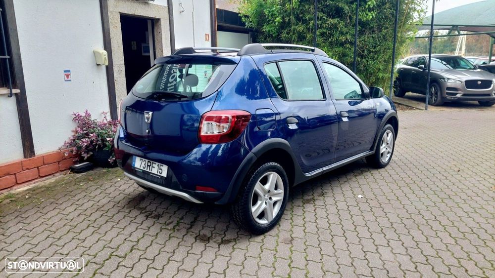 Dacia Sandero 0.9 TCe Stepway - 2