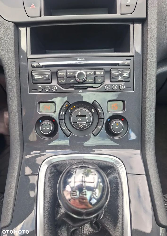 Peugeot 5008 120 VTi Premium - 19