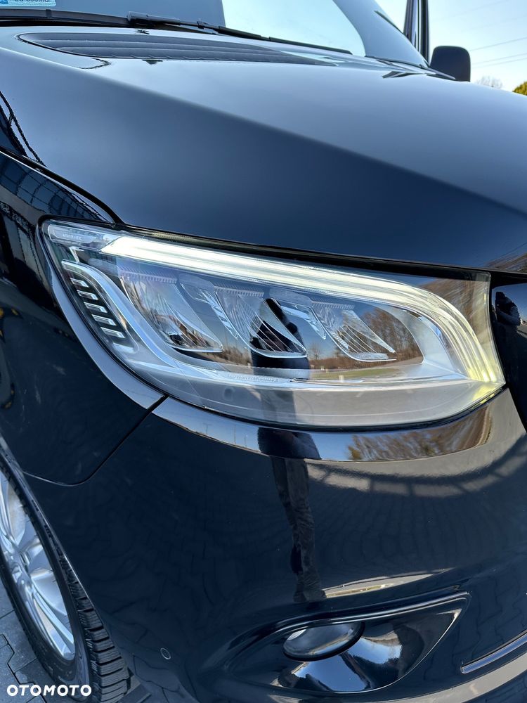 Mercedes-Benz Sprinter - 11