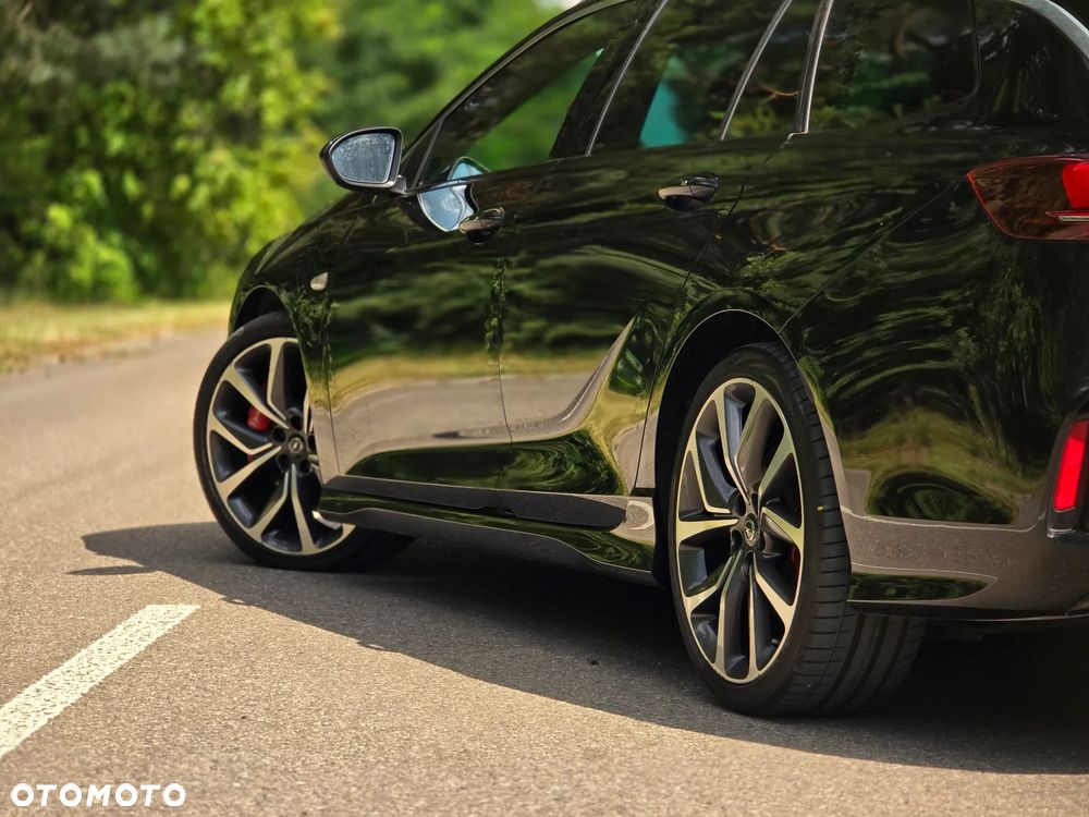 Opel Insignia 2.0 CDTI 4x4 GSi S&S - 38