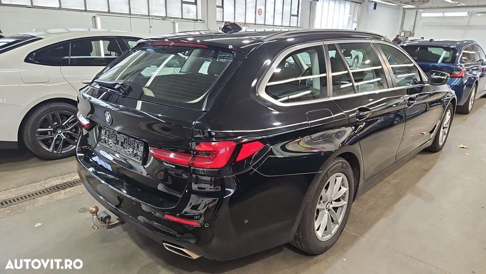 BMW Seria 5 520d xDrive AT MHEV - 3