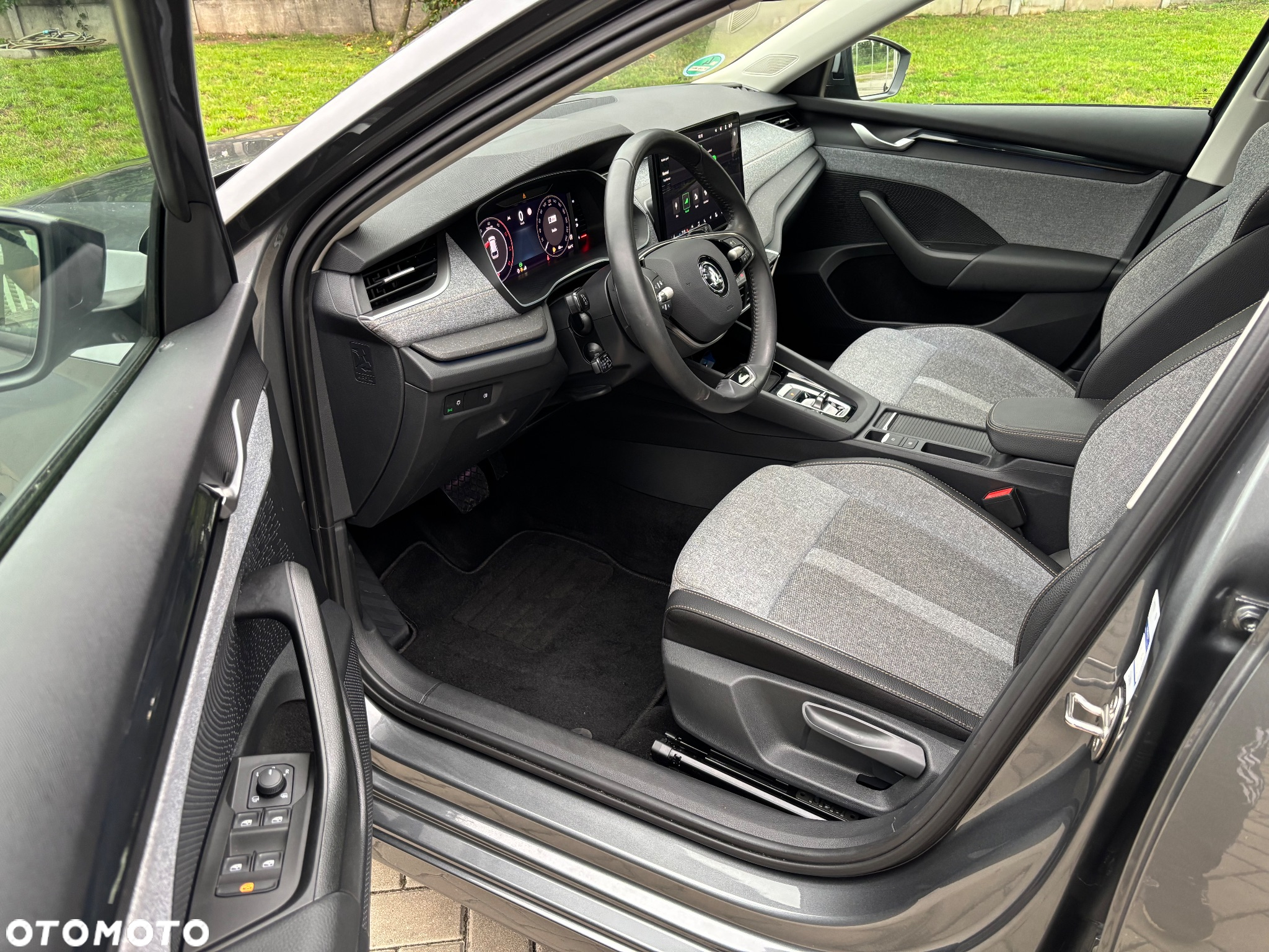 Skoda Octavia Combi 2.0 TDI DSG Edition - 16