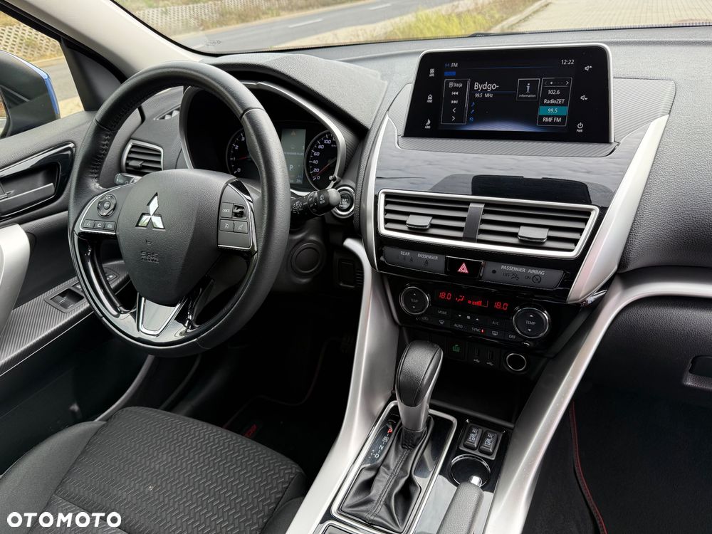 Mitsubishi Eclipse Cross - 12
