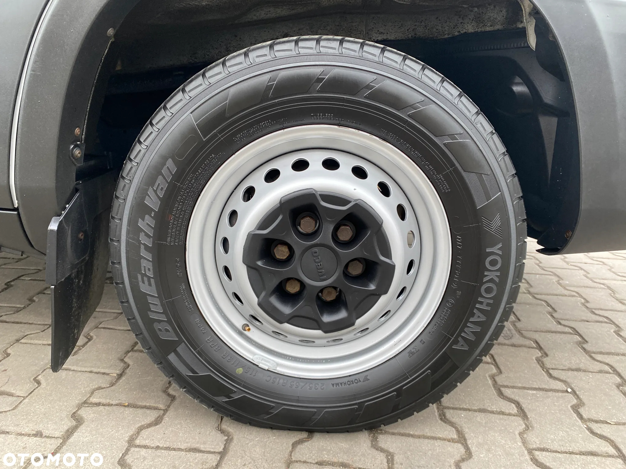 Iveco DAILY 35-160 HI-MATIC KONTENER 8 EUROPALET WINDA ZEPRO - 24