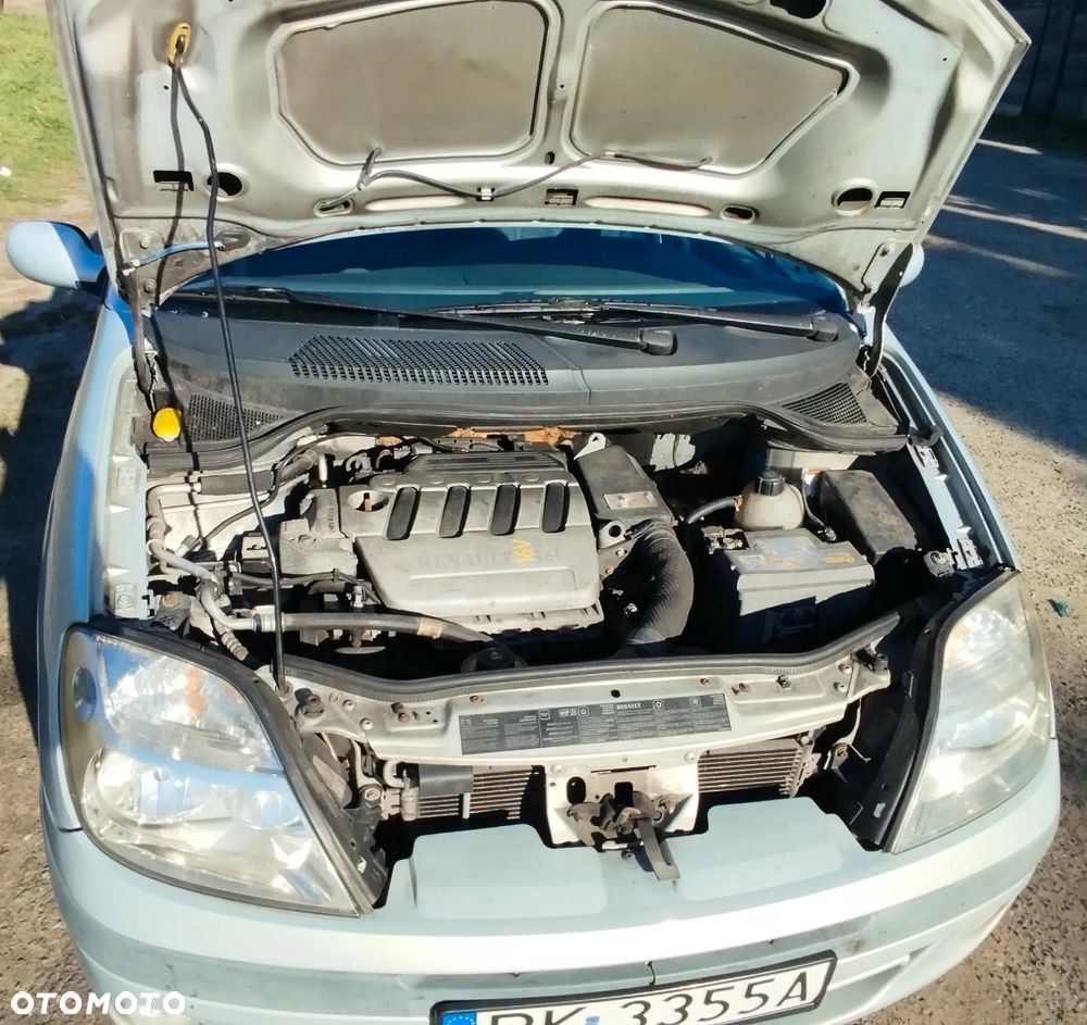 Renault Scenic 1.6 16V EXpression - 9