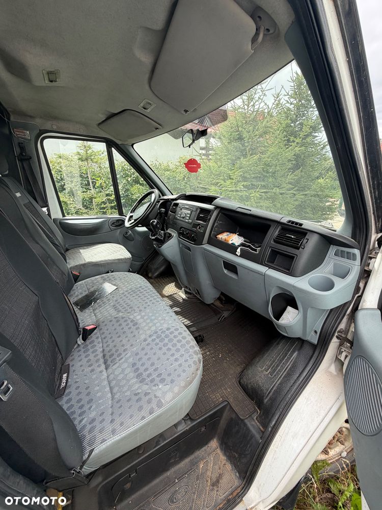 Ford Transit - 10