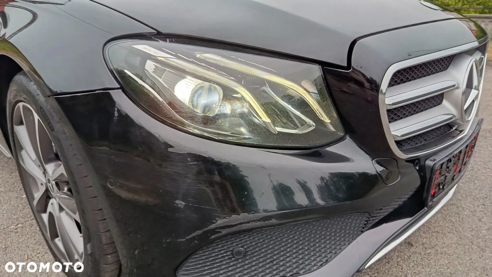 Mercedes-Benz Klasa E 220 d 9G-TRONIC - 39
